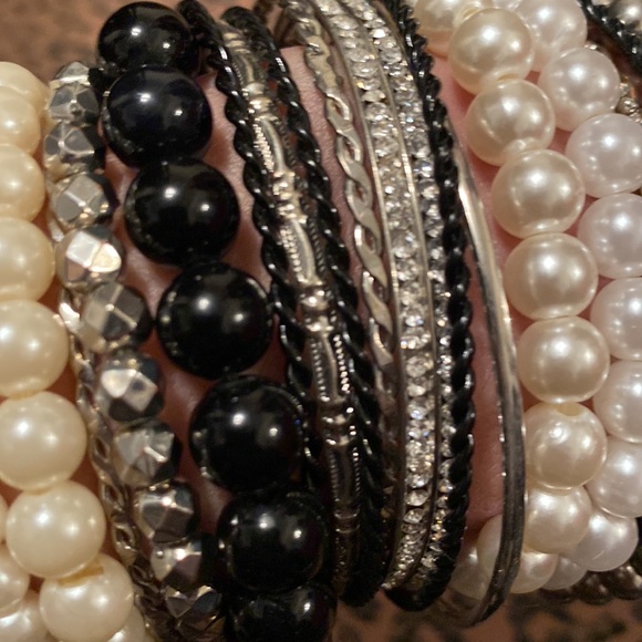 25pc Gorgeous stackable Bangle Bracelets - Picture 2 of 3